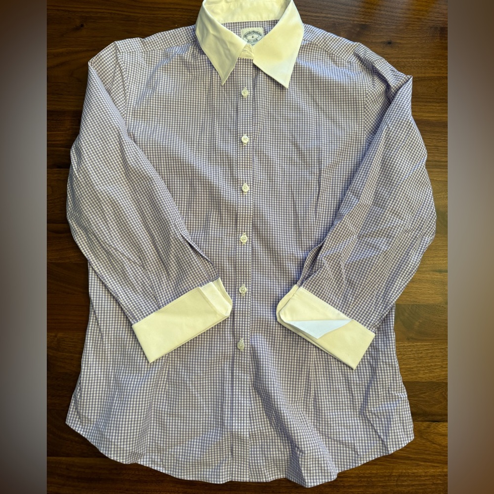 Woman's Brook Brothers 346 Fitted  Button Down 3/4 Sleeve Purple size 4